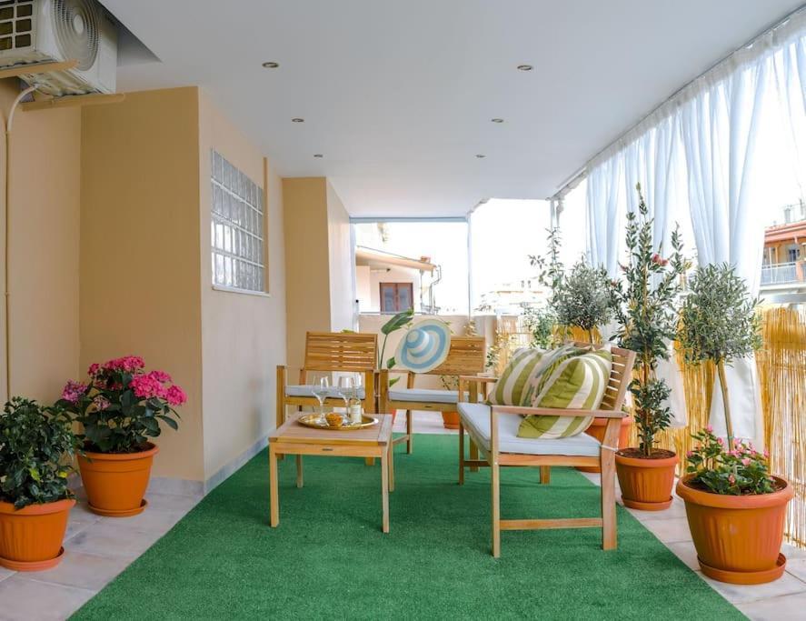 Flowery Penthouse In City Centre Of เทสซาโลนิกิ ภายนอก รูปภาพ